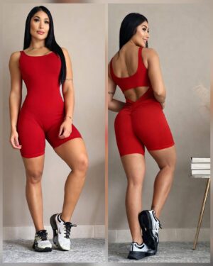 Conjunto deportivo rojo