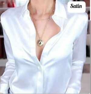 Blusa satinada blanca