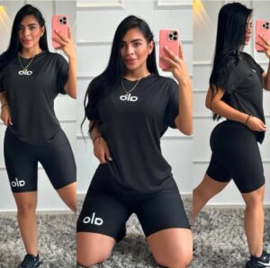 Conjunto deportivo alo negro